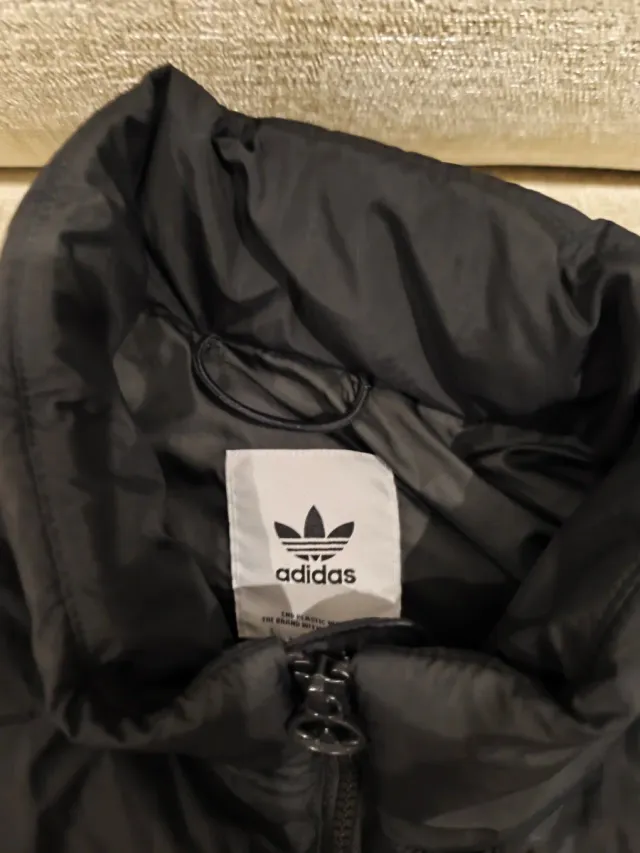 Chaleco acolchado Adidas negro