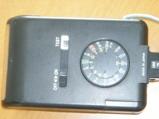 Flash elettronico doppia alimentazione