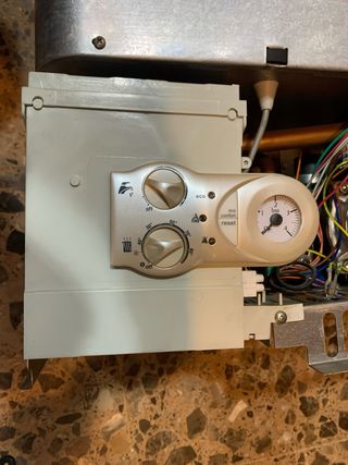 Caldera Ferroli Leer Descripcion