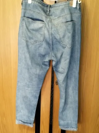 Pantalón vaquero Bershka talla 42