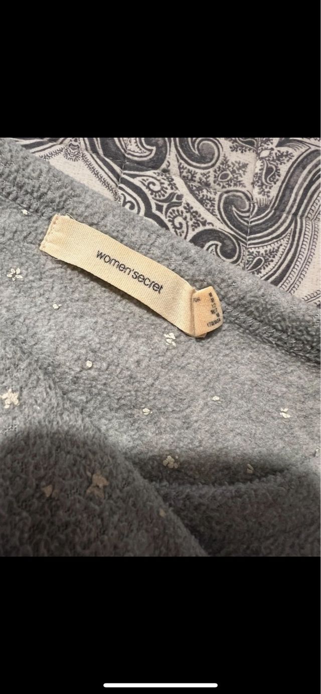 Pijama invierno gris con orejas de conejo