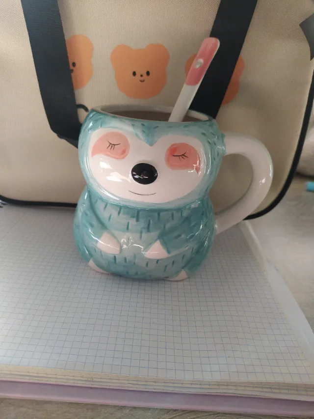 Taza Kawaii Perezoso + Cuchara Fresita