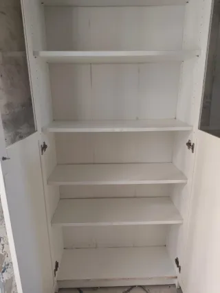 Vitrina blanca 2 puertas cristal