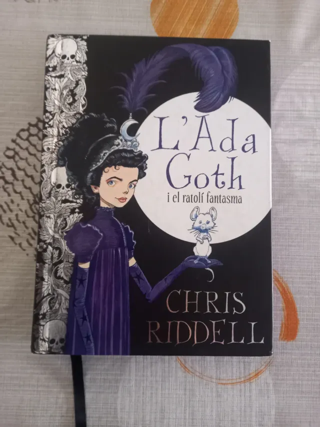 L'Ada Goth i el ratolí fantasma