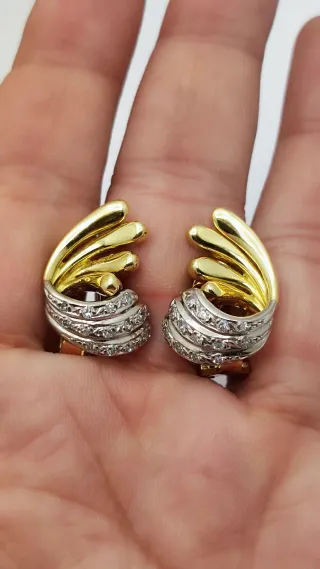 Pendientes de oro 18kt con Brillantes.