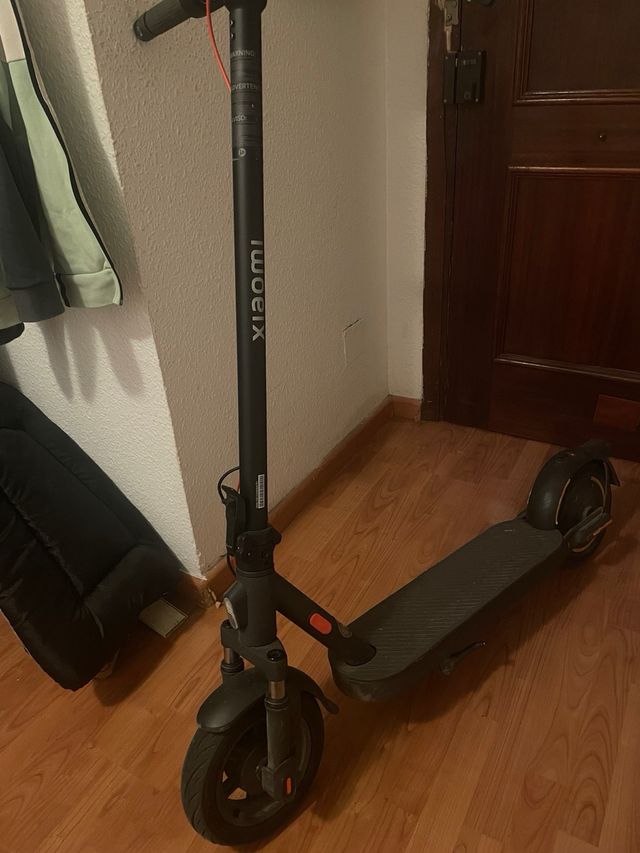 Patinete Eléctrico Xiaomi Scooter elite
