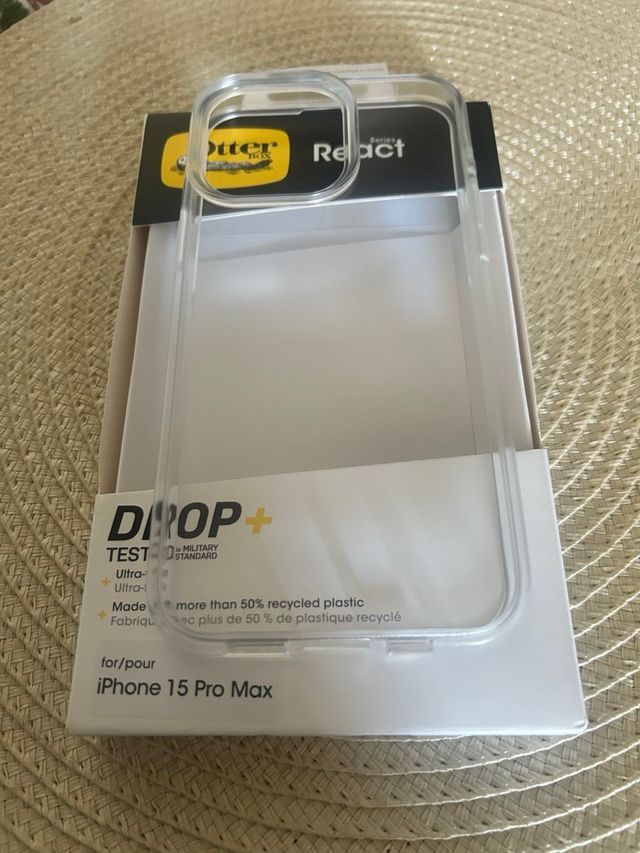 Custodia OtterBox React per iPhone 15 Pro Max Trasparente