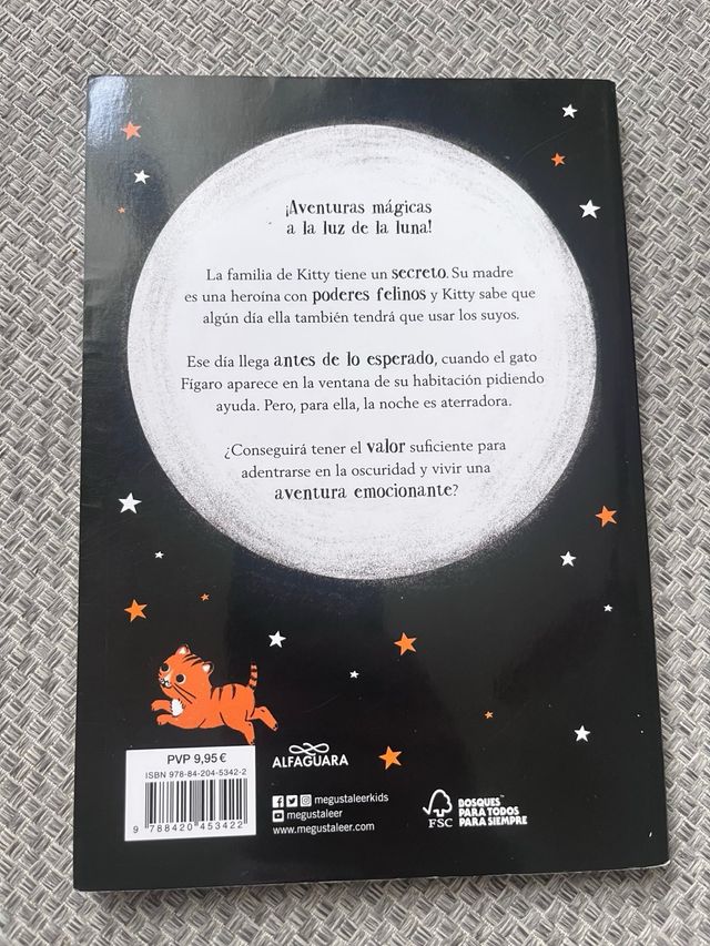 Kitty descubre su poder/ Kitty and the Moonligh...