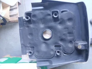 Tapa motor VW Touareg V10 TDI