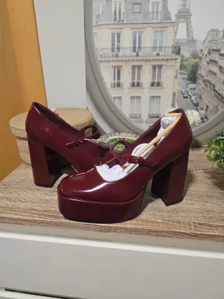 Zapatos tacón burdeos plataforma