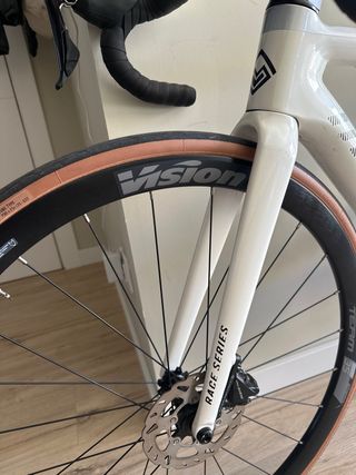 Megamo bicicleta carrera, modelo Pulse Élite 20