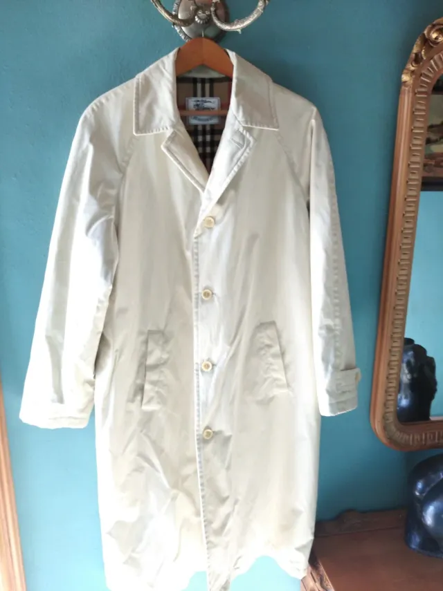 Gabardina Burberry Beige Ligera