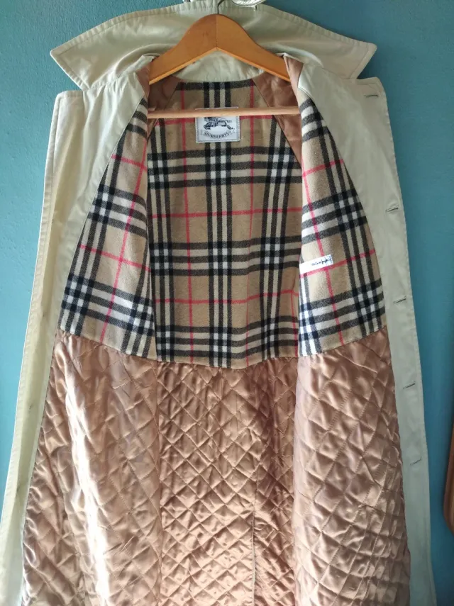 Gabardina Burberry Beige Ligera