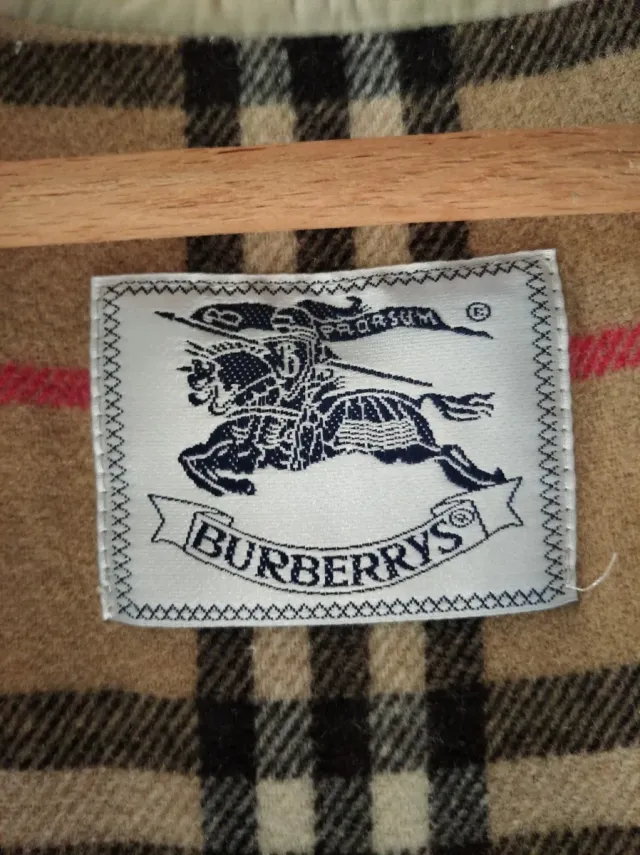 Gabardina Burberry Beige Ligera