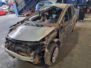 (Ref 15588) Desguace RENAULT CLIO 3 1.2 16V