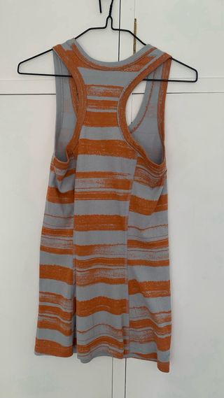 Camiseta Nike Mujer Talla S Naranja y Gris