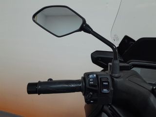 Yamaha XMAX 125