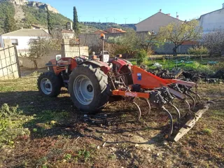 Tractor Case PJN75 + cultivadores