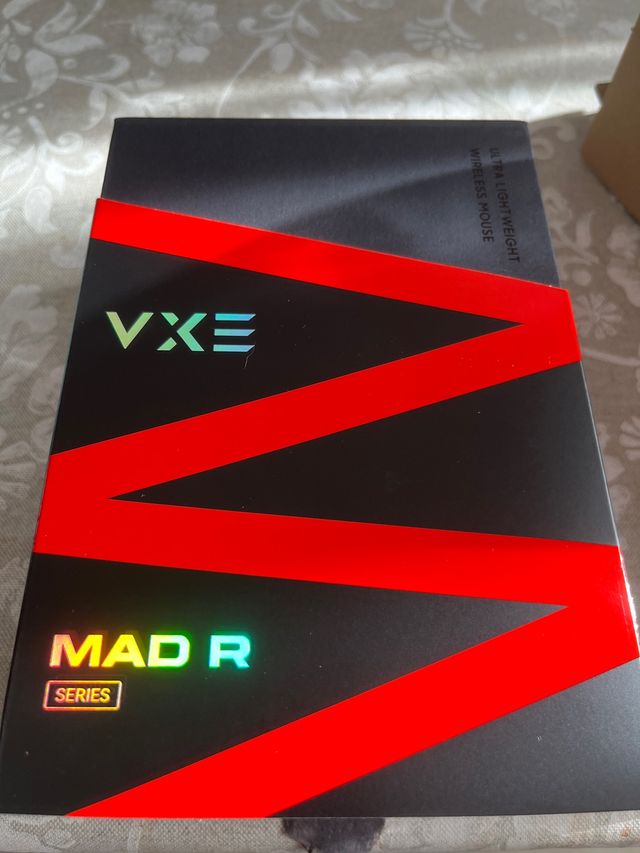 VXE Mad Major + R Series Ratón