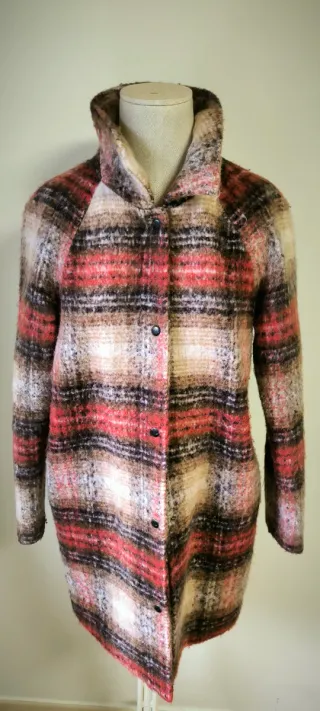 Abrigo cuadros ONLY Talla XS oversize