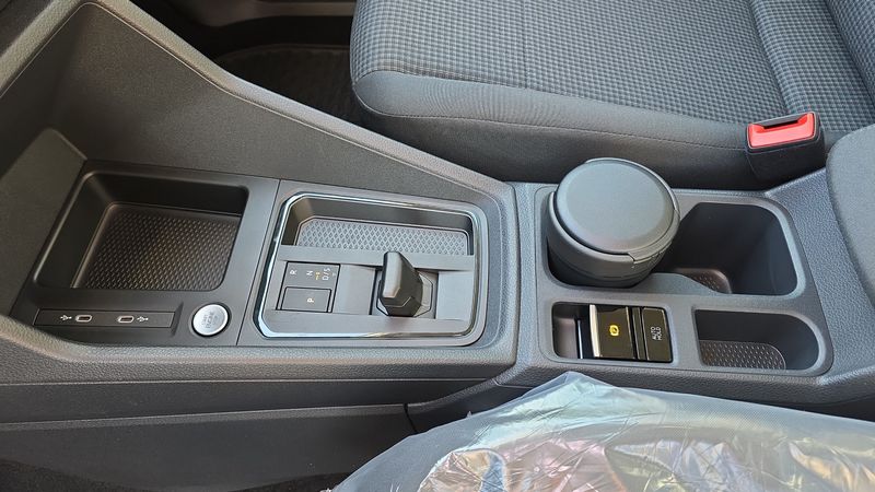 Volkswagen Caddy 2025, foto 24