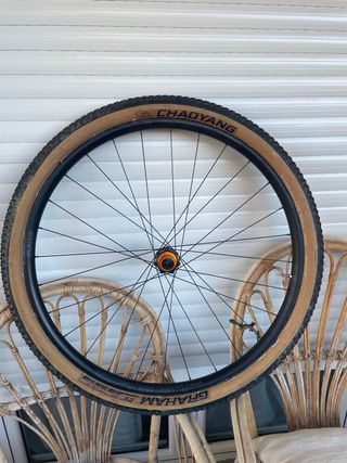 LLANTA CREST + PROGRES CERAMIC