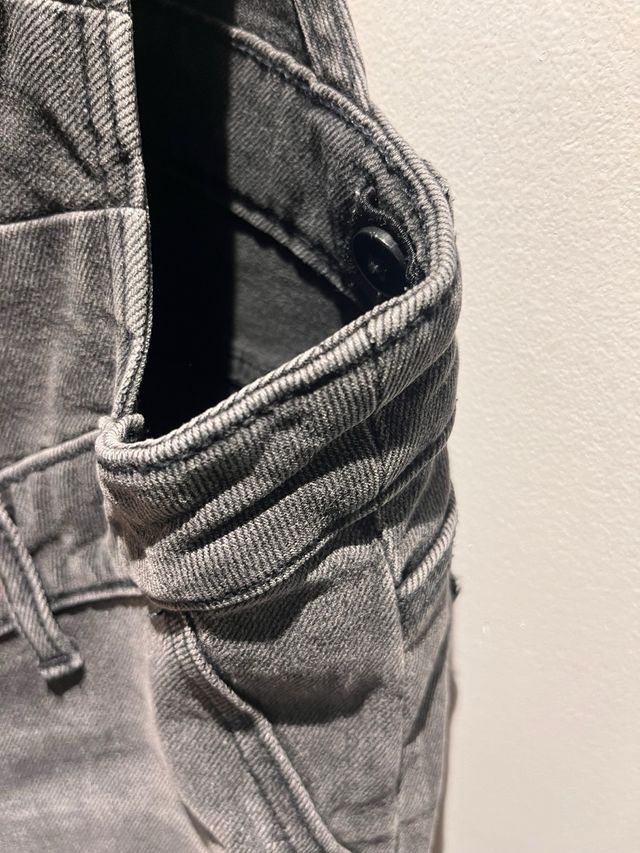 Peto premamá C&A gris