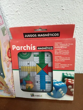 Muñeco Peek-a-Boo y Parchís Magnético