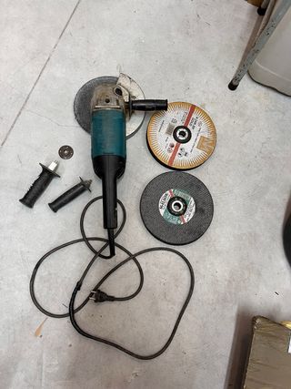 Amoladora Makita 2000W Radial Disco Grande