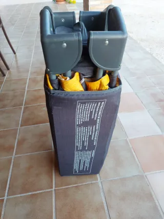 SE REGALA Cuna de viaje plegable.
