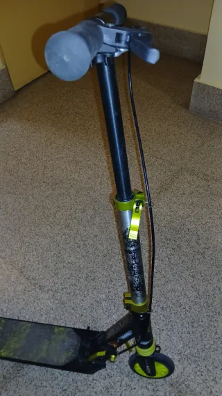 Patinetes Decathlon Morado y Negro