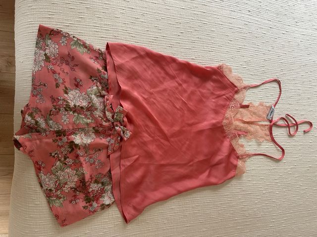 Pijama corto Etam floral y encaje