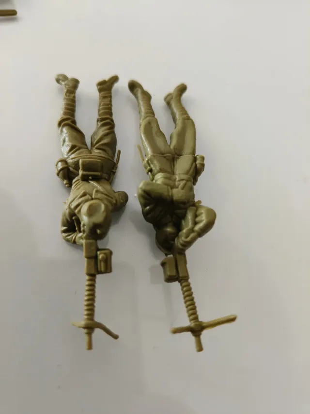 Lotto di 21 soldatini vintage