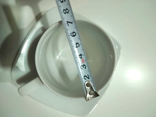 Juego de tazas y platos Zara Home de porcelana