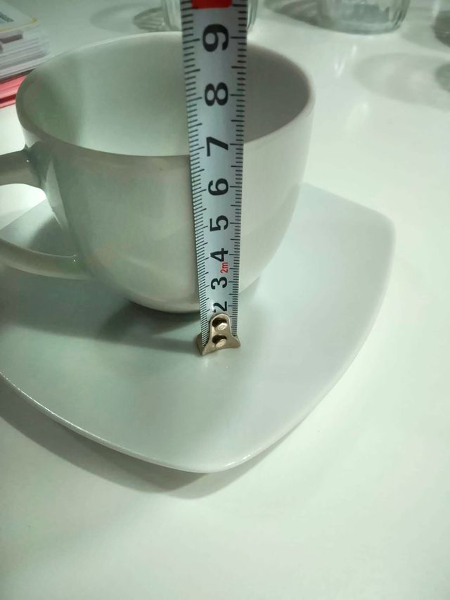 Juego de tazas y platos Zara Home de porcelana