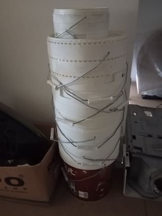 Cubo de pintura vacío JUNO LUNA