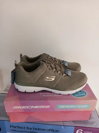 Zapatillas Skechers Memory Foam .