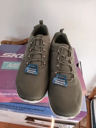 Zapatillas Skechers Memory Foam .