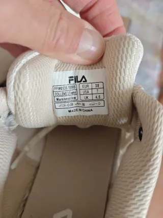 Sneakers Fila bianche e oro taglia 38