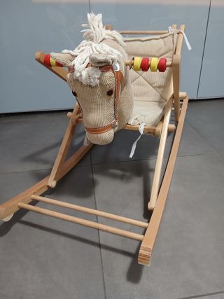 Cavalluccio a dondolo in legno con seduta
