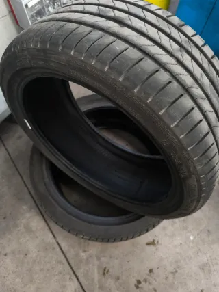 Una de ellas tiene un pinchazo reparado bridgeston