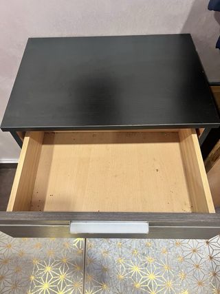 2 cajoneras 2 cajones (cada una )madera y gris