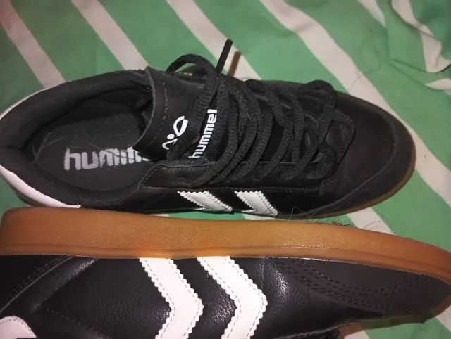 Zapatillas Hummel Mujer Negras y Marrones