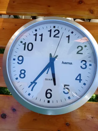 Reloj de pared Hama Quartz