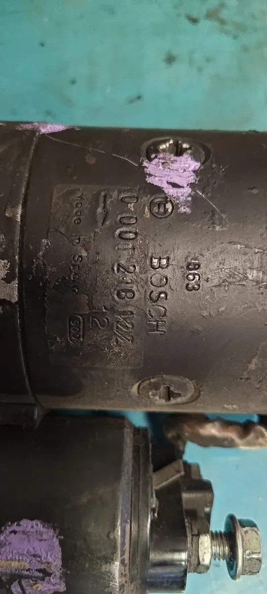 Motor de arranque Volvo 0001218122 Bosch