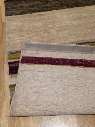 Tappeto da corridoio beige, granato e marrone