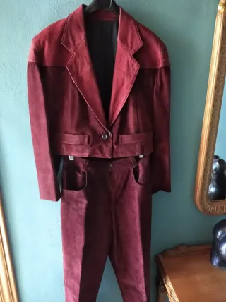 PANTALONES PIEL ANTE COLOR GRANATE