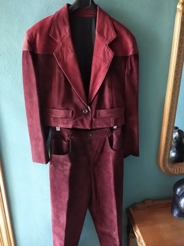 PANTALONES PIEL ANTE COLOR GRANATE