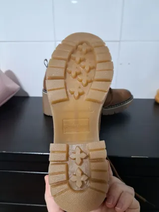 Zapatos de cordones marrones