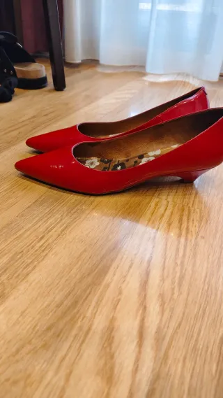 Zapatos rojos tacón bajo talla 40